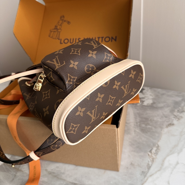 ルイヴィトンバッグ内部構造